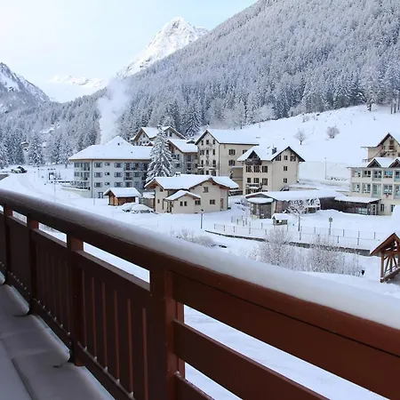 Viachamonix I Confort & Nature, Skis Aux Pieds *